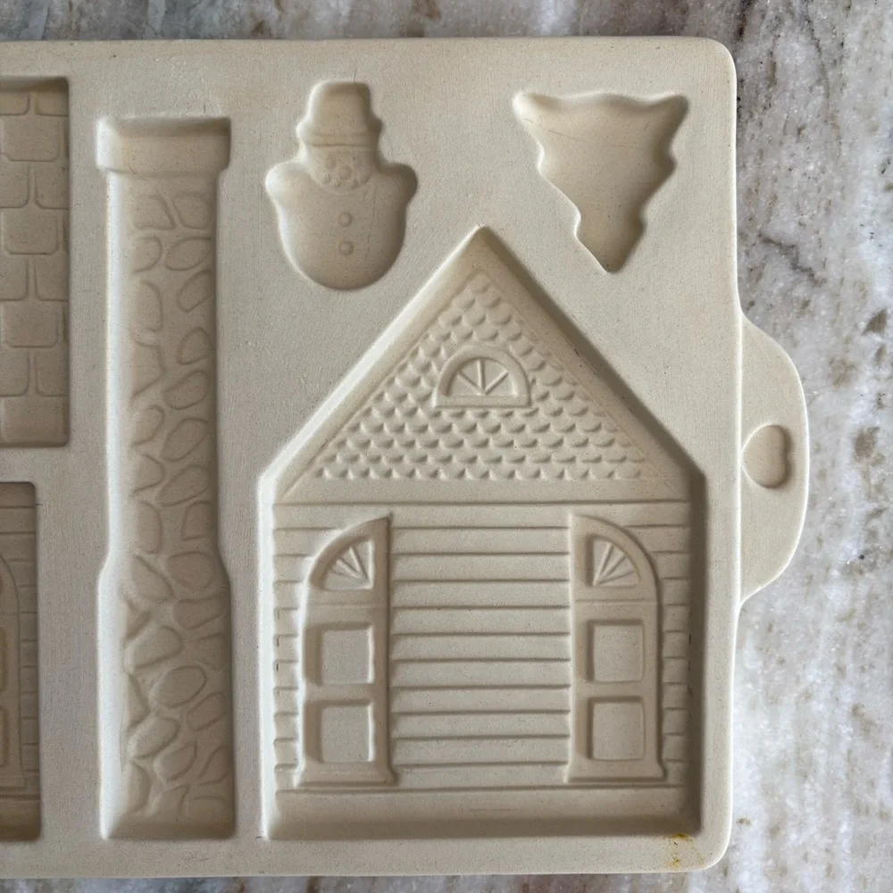 Vintage 1992 Stoneware Pampered Chef Gingerbread House baking pan mold kit new